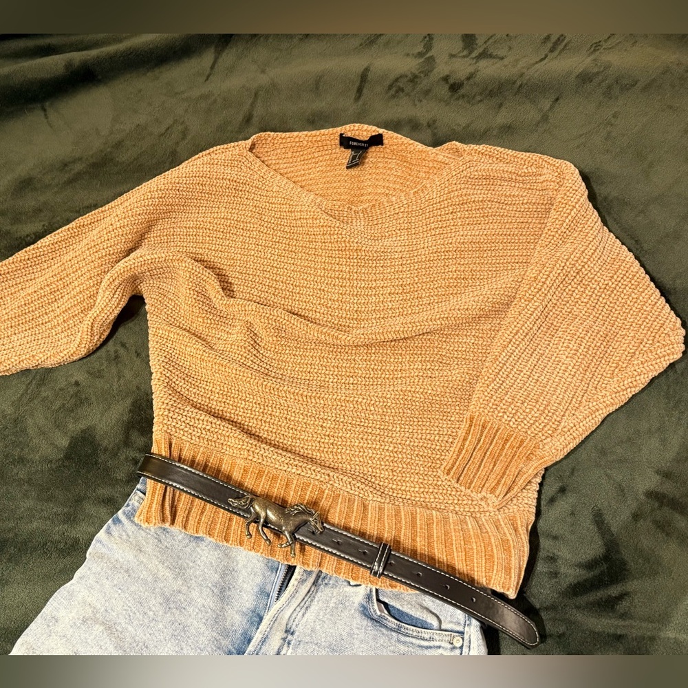 Forever 21 Crew Neck Sweater in Warm Tan